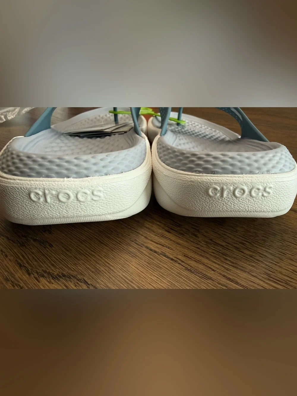 Crocs LiteRide Flip Flops Unisex Men’s 9 / Women’s 11 – New in Bag